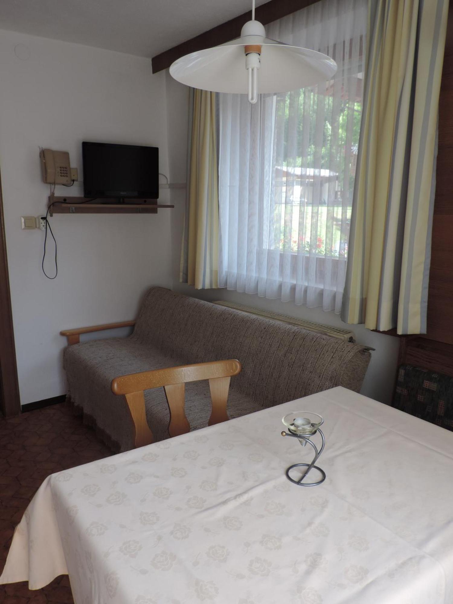 Apartments Alpenrose Flirsch Δωμάτιο φωτογραφία